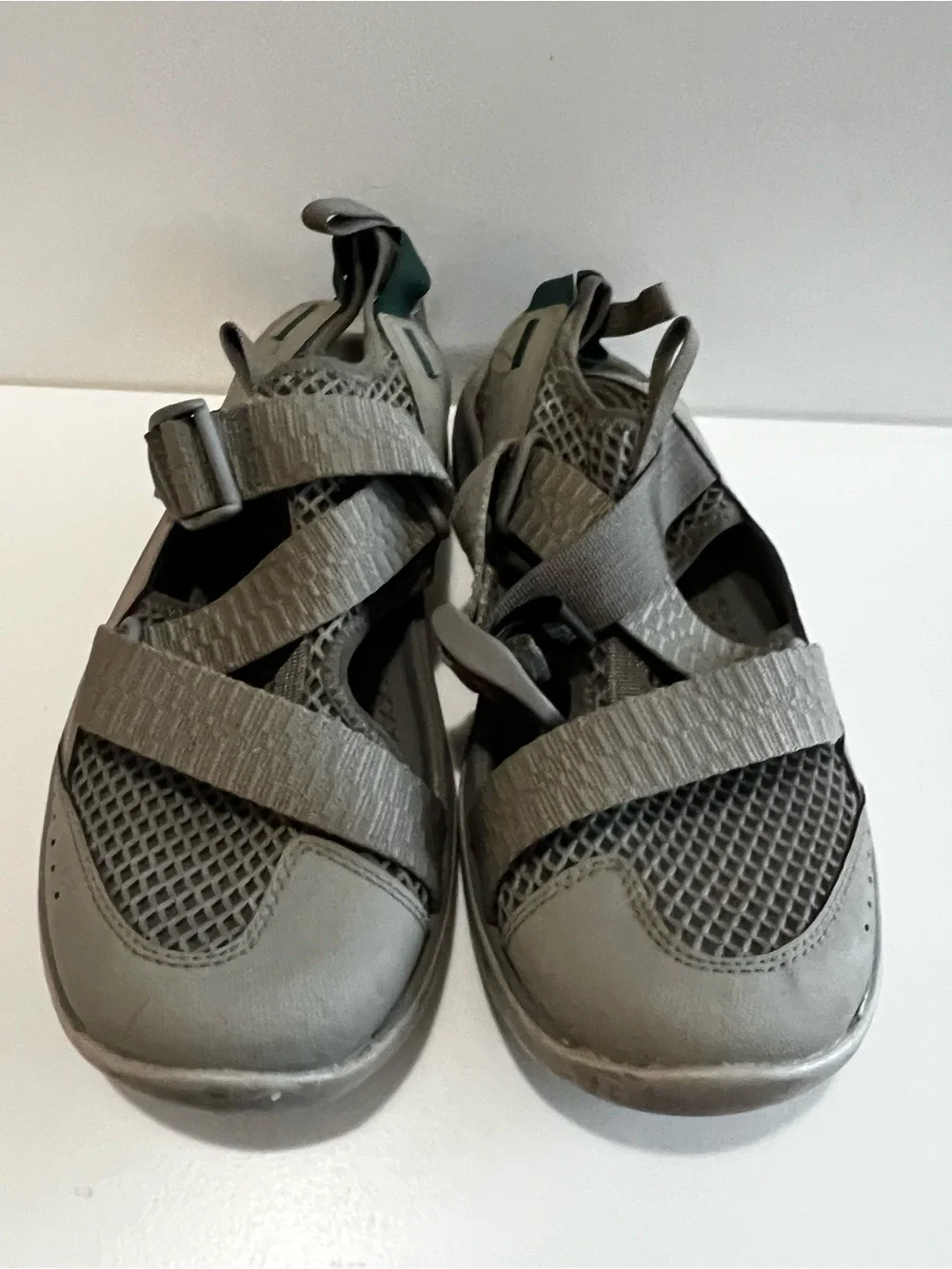 Chaco Odyssey Mens Gray Closed Toe Hiking Water Sport Outdoor Sandals